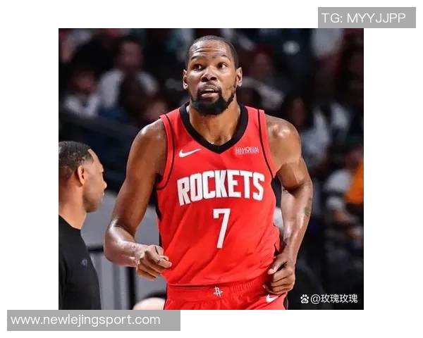 杜兰特赞替补席球员表现关键时刻助力球队逆转胜利