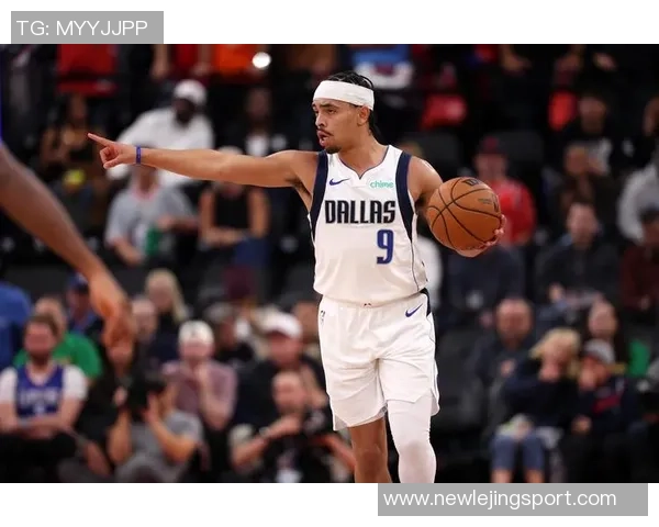 今日独行侠背靠背挑战快船浓眉加福德克莱缺阵影响比赛走势